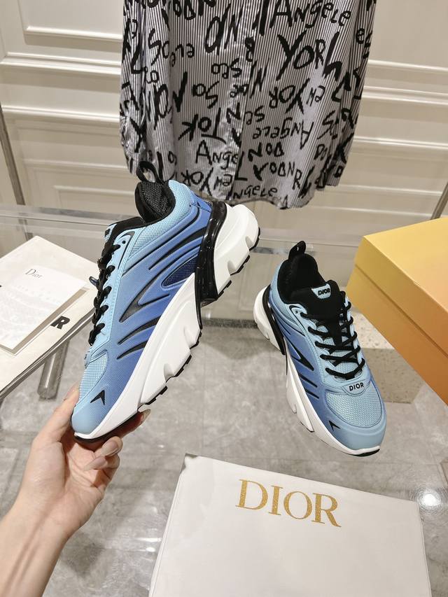 出厂 顶级版本dior 联名汉密尔顿 2025早春新款b44 Blade 情侣款运动鞋 原版一比一复刻购入多双原版开发唯一正确对版 全球限量发售888双周杰伦同