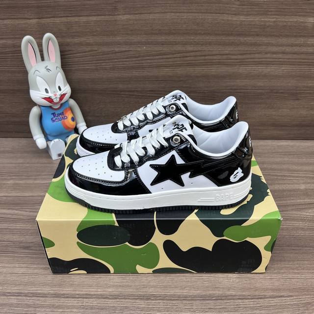 顶级版本猿人头a Bathing Ape Sta 经典潮流 时尚板鞋 男女同款 Bape 作为著名的潮流品牌，Bape Sta 也带有浓厚的潮流感，受到许多潮流