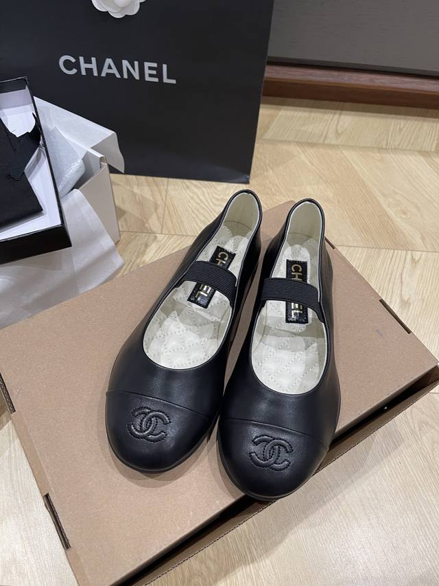 顶级版本 Chanel*小香新款平底玛丽珍 羊皮面羊皮里橡胶底 Size35 36 37 38 39 订40 41 不退换