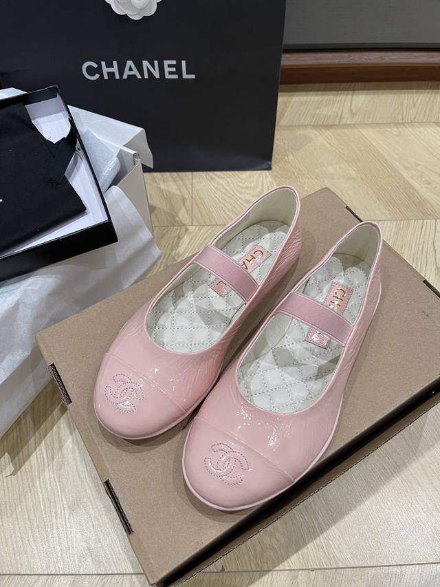 顶级版本 Chanel*小香新款平底玛丽珍 羊皮面羊皮里橡胶底 Size35 36 37 38 39 订40 41 不退换