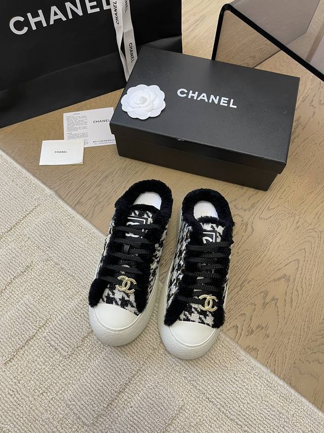 chanel 24P新款大头饼干鞋 原版开发顶级版本 鞋面正品一致 内里羊皮 Tpu大底 非普通版本橡胶大底 Size:35-39 其他码数定做