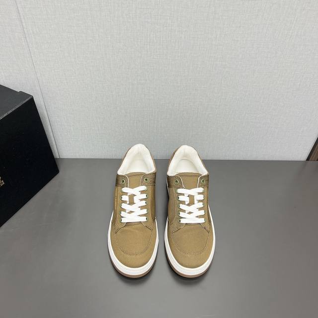 出厂:布面 独家顶级版本 Ysl Saint Laurent 圣罗兰 Vs 春夏最新爆款休闲系列 圆头厚底休闲鞋 原版购入开发 做货 Sl 61系列 低帮系带运