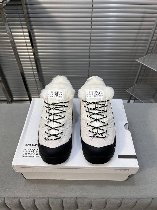 Mm6 Maison Margiela&Salomon联名款 最新款情侣休闲运动厚底登山德比鞋 以两种新颖配色呈现 搭配salomon专为山地运动所创的3D E