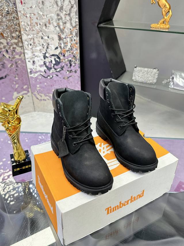 工厂价： 添柏岚 天伯伦 又名 踢不烂 大黄靴 高帮 Timberland 天伯伦 经典款大黄靴 顶级工艺全新升级 堪称正品复印机 进口皮料 注塑大底 。 最新