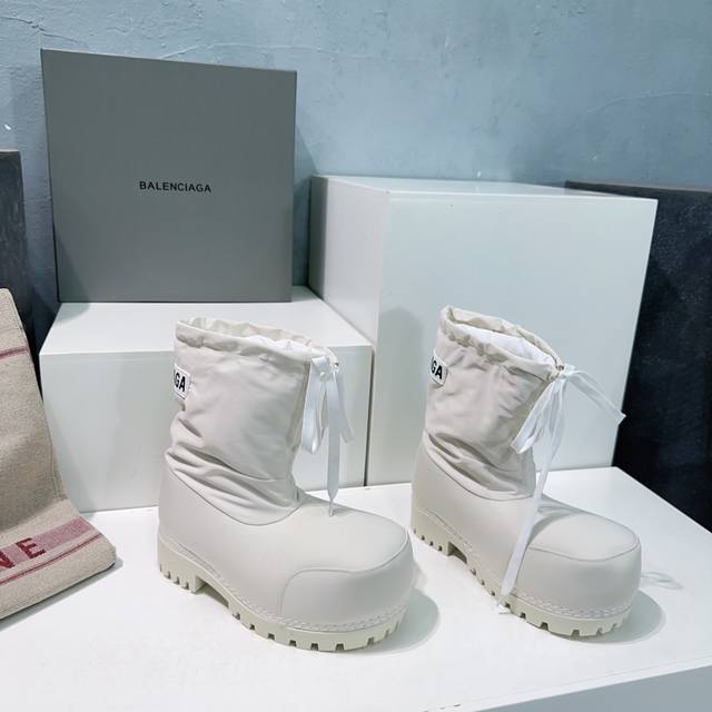 高品质出厂女 ！男390！顶级品质情侣款！Balenciaga巴黎世家24Ss秋冬新款雪地靴滑雪系列厚底大头防水羽绒靴！ Skiwear最新款阿拉斯加雪地靴 原