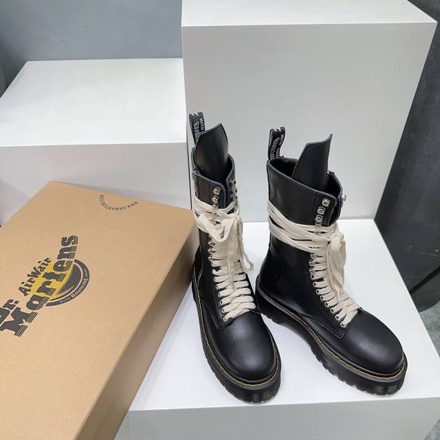 高品质出厂矮 ！高 ！ Dr.Martens 马丁博士24Ss秋冬经典新款短靴马丁靴！风靡全球无法超越经典爆款。超级显瘦，百搭，被公认全世界最舒适的靴子。 鞋面