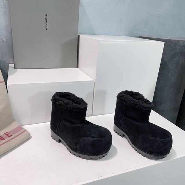 高品质出厂矮 ！顶级品质情侣款！Balenciaga巴黎世家24Ss秋冬新款雪地靴滑雪系列高靴松糕厚底保暖大头靴！ Skiwear最新款阿拉斯加雪地靴 正品rm