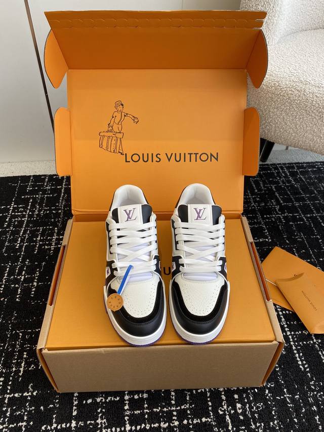 代购级 官网同步盒包装 Louis Vuitton 24Ss 驴家的爆款！Trainer板鞋，每个人都必须入的款，绝不后悔！ 超级百搭高级！什么衣服都好搭。最主