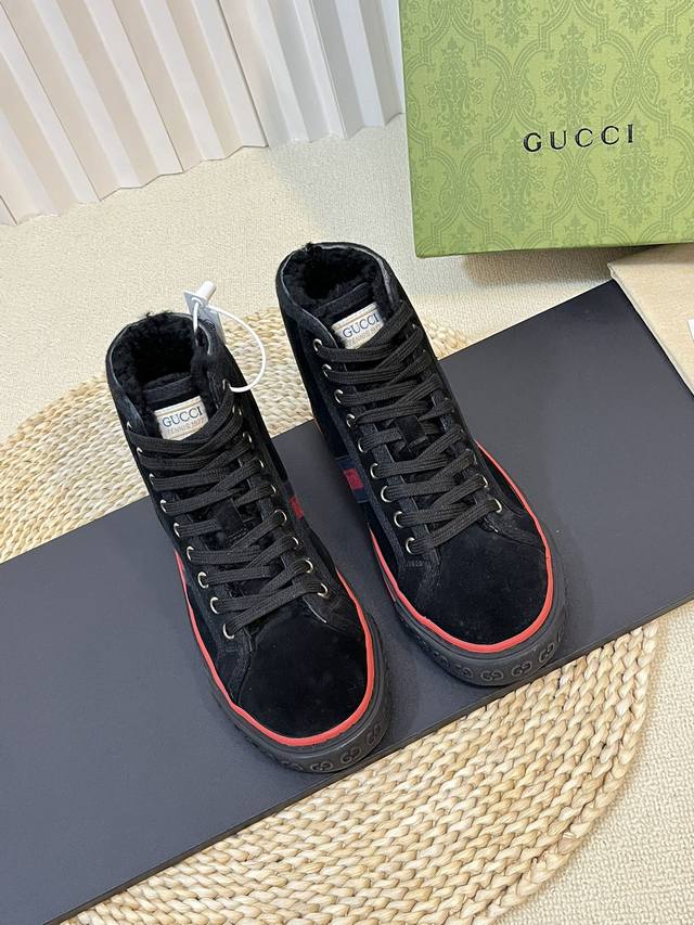 出厂: 男码+10 光面款 Gucci Tennis冬季羊毛款，升级版带扫描芯片专柜新款压纹双g毛毛保暖休闲鞋 工厂独家首发情侣款 官网全球首发 1977古奇情