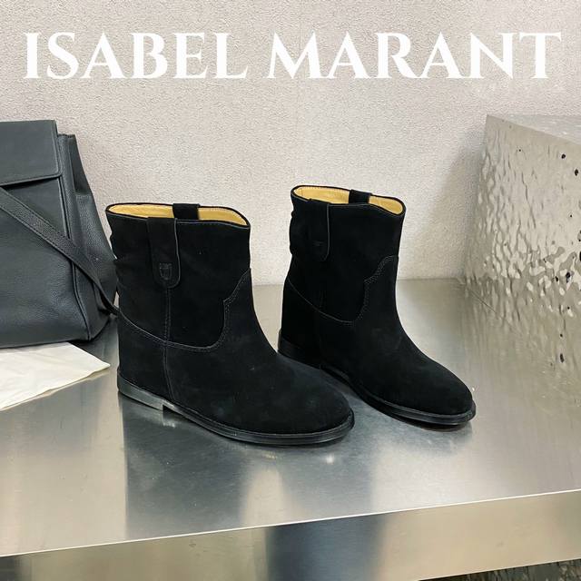 出厂价皮面 绒面p Isabel Marant 伊莎贝尔 满满家族风格的一款经典女款内增高短靴标准的欧美风格代表 一个用极简风格来陈述一对靴子的牌子必不可少的一