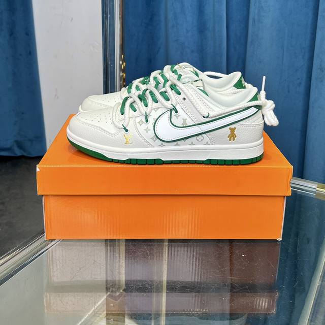 新配色 高端顶级优势货源 Nike Sb Dunk Low复古休闲板鞋 Size: 36-46 带半码