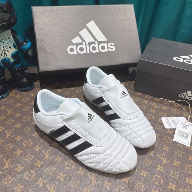 当天现货 Adidas Originals Taekwondo Low White Black 跆拳道系列低帮经典复古薄底休闲运动舒适训练慢跑鞋“皮革白银” 货