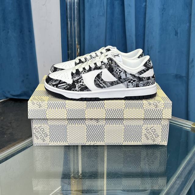 新配色 高端顶级优势货源 Nike Sb Dunk Low复古休闲板鞋 Size: 36-46 带半码