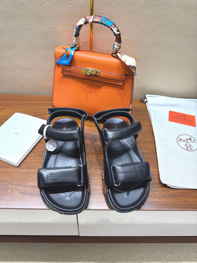 hermes 爱马仕家24Ss早春新品！ 经典靴型+英伦设计，经典耐看！原版倒模楦型，极致1:1形体，进口高端呈现出精致质感！ 开模定制a级高密私模大底。 码数