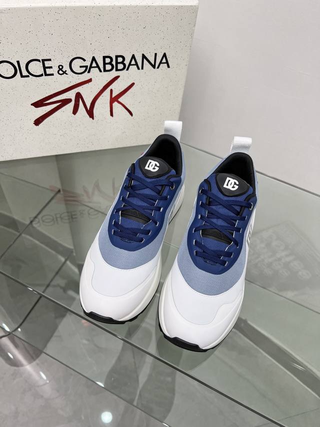 Dg杜嘉班纳 ］P: Size:38-45 高端版本高质量原单品质 D0Lce & Gabbana 杜嘉班纳 今年的主打款式 没有之一 超火超帅气的休闲鞋此款传