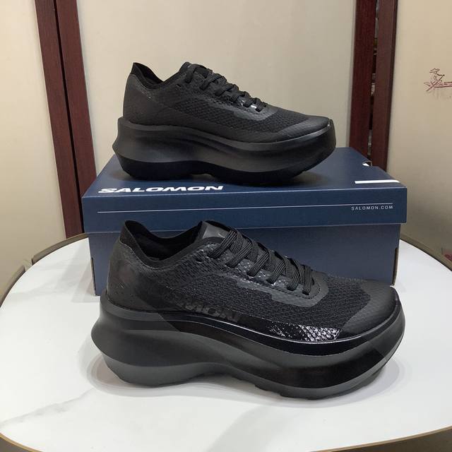 Cdg X Salomon萨洛蒙新款 厚底增高黑白休闲鞋小白鞋 复刻工艺 顶级品质 进口订制高密度飞织网面 超轻原版大底 码数：35-39 40定做不退换 原装