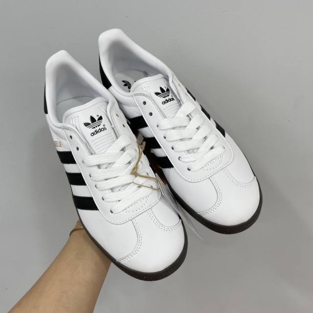 出厂 纯原 现货 专柜版 阿迪 阿迪达斯adidas Gazelle Indoor Trainers 羚羊内训系列低帮复古百搭休闲运动德训风板鞋 尺码：35.5