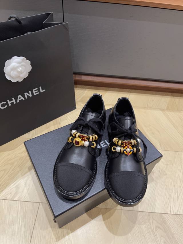 顶级版本 Chanel**24B新款乐福鞋 牛油皮面羊里 双层皮底注塑 Size35 36 37 38 39 定40.41.不退换