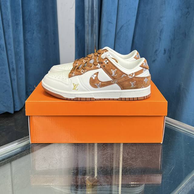 新配色 高端顶级优势货源 Nike Sb Dunk Low复古休闲板鞋 Size: 36-46 带半码