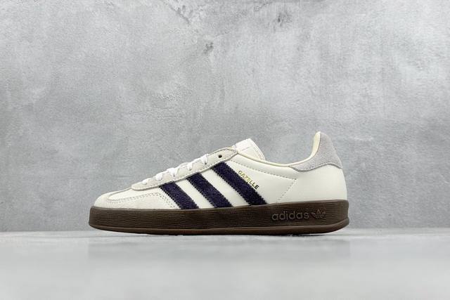 yh Adidas Originals Gazelle W 复古单品 自1960年代发售以来，“Gazelle”系列凭借其古典复古魅力，一直备受喜爱。如今，该系