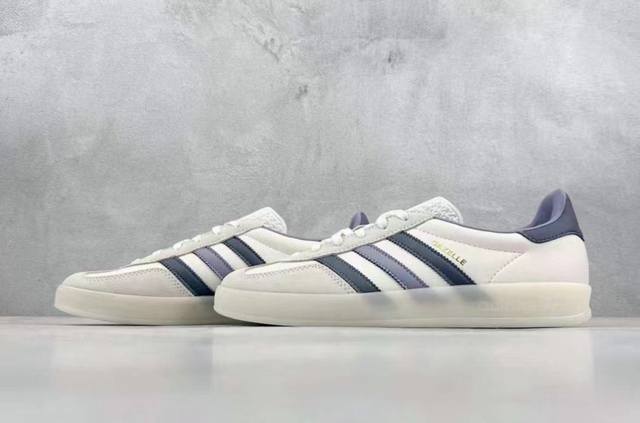 adidas Originals Gazelle Indoor 三叶草休闲防滑耐磨低帮板鞋 纯原版本 鞋头出色设计 塑就出众贴合感 稳固的后跟贴合足部曲线设计