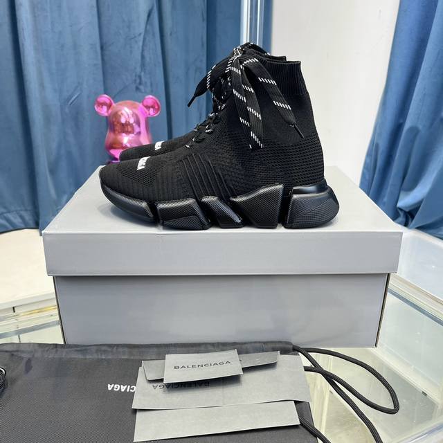 高版本 Balenciaga巴黎世家经典锯齿底袜子鞋 复古休闲运动鞋 原版一比一做法、鞋面高密度飞织 独家组合大底、正品全套包装、码数：35-45