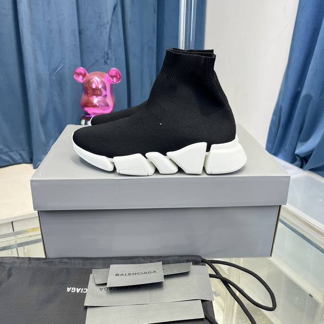 高版本 Balenciaga巴黎世家经典锯齿底袜子鞋 复古休闲运动鞋 原版一比一做法、鞋面高密度飞织 独家组合大底、正品全套包装、码数：35-45