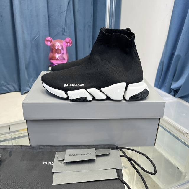 高版本 Balenciaga巴黎世家经典锯齿底袜子鞋 复古休闲运动鞋 原版一比一做法、鞋面高密度飞织 独家组合大底、正品全套包装、码数：35-45