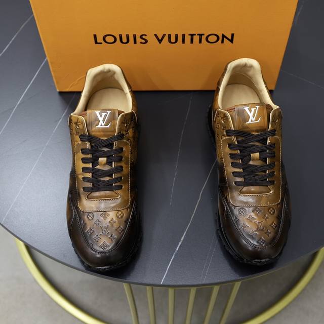 顶级原单 品牌： Louis Vuitton Lv.路易威登 材质： 原工厂牛皮压花1：1原板大底 牛皮内里 款式类型：休闲运动 板鞋 等级：专柜品质 顶级原单