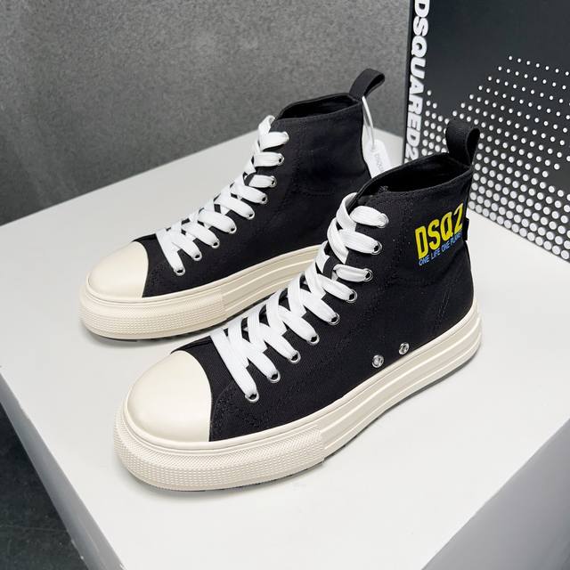 Dsquared2爆款持续，重金打造，官网1:1，原版原厂特供材料面进口网布，鞋口采用进口莱卡布提高舒适度。原版pu成型垫脚。每个细节都发挥到极致。码数，39-