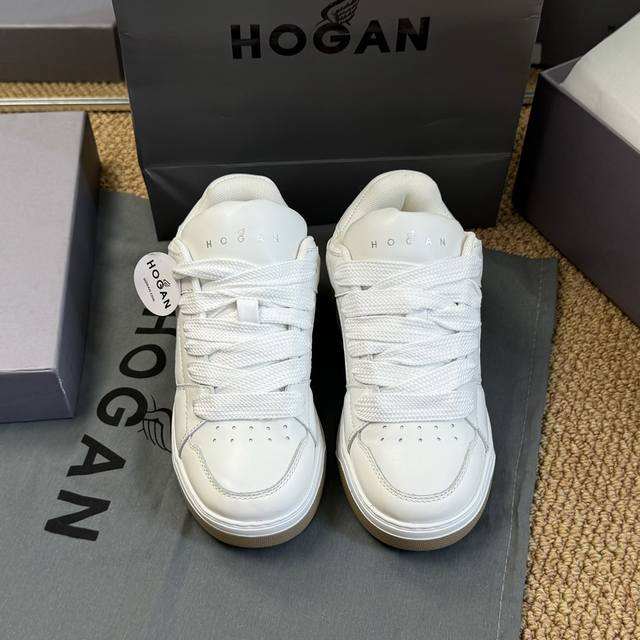 男码+10 Size:35-44 粉色只有女码 Hogan Fw24 运动鞋新品 霍跟24秋冬运动鞋新品 脚感轻盈，增高效果满分 小牛皮材质，科技立体弹力内垫