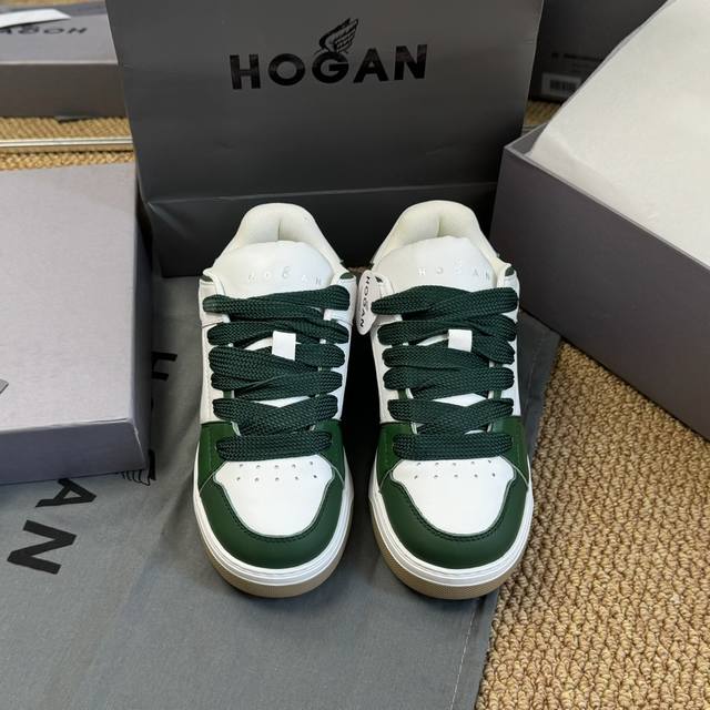 男码+10 Size:35-44 粉色只有女码 Hogan Fw24 运动鞋新品 霍跟24秋冬运动鞋新品 脚感轻盈，增高效果满分 小牛皮材质，科技立体弹力内垫