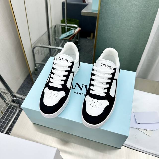 出厂价 Celine 24早春赛琳trainer！ Ct-10升级版低邦牛皮革系带运动鞋；时尚轻松又高级，无论是通勤还是出游统统都hold住！明星同款 时尚百搭