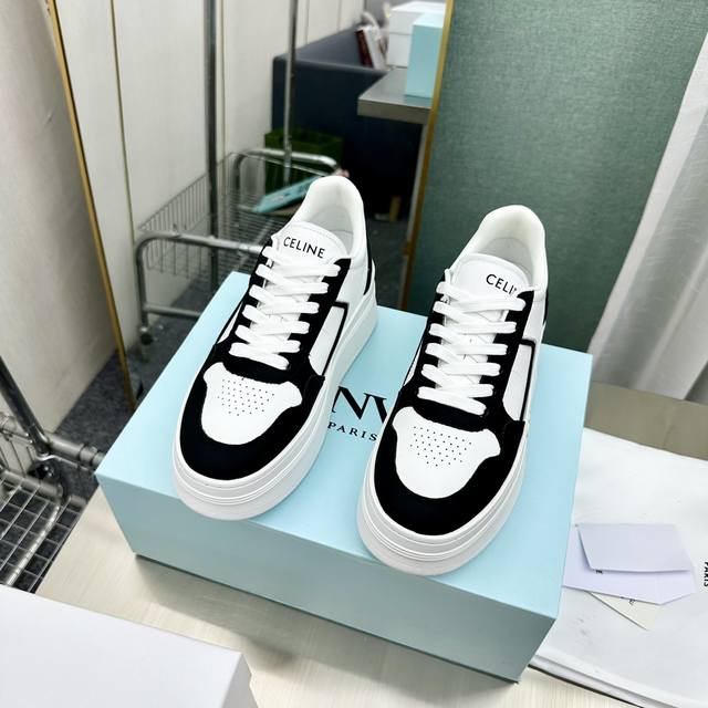 出厂价 Celine 24早春赛琳trainer！ Ct-10升级版低邦牛皮革系带运动鞋；时尚轻松又高级，无论是通勤还是出游统统都hold住！明星同款 时尚百搭