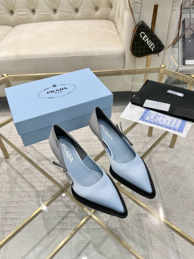 pradr 普拉达 上新出厂价 进口真皮底 仿真皮底 Prad* Raf Simons X 2024 Aw 时装周最新最火t台走秀系列款 鞋面：进口真丝面 内里