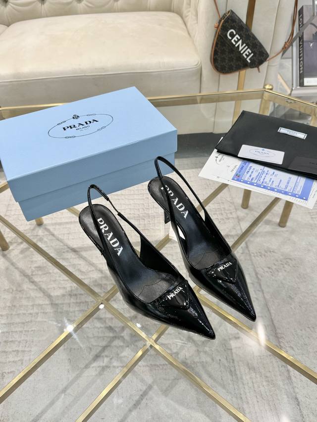 pradr 普拉达 上新出厂价 进口真皮底 仿真皮底 Prad* Raf Simons X 2024 Aw 早春最新t台走秀系列款 鞋面：进口压花牛柒皮 内里：