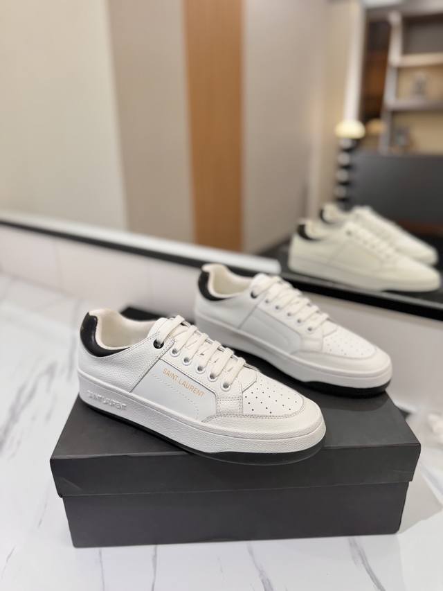 出厂价： 情侣款 独家开模版本 Saint Laurent 圣罗兰 Sl61春夏最新爆款休闲系列 原版购入 一比一复刻 ，新鲜血液注入加休闲复古的设计，超好看百