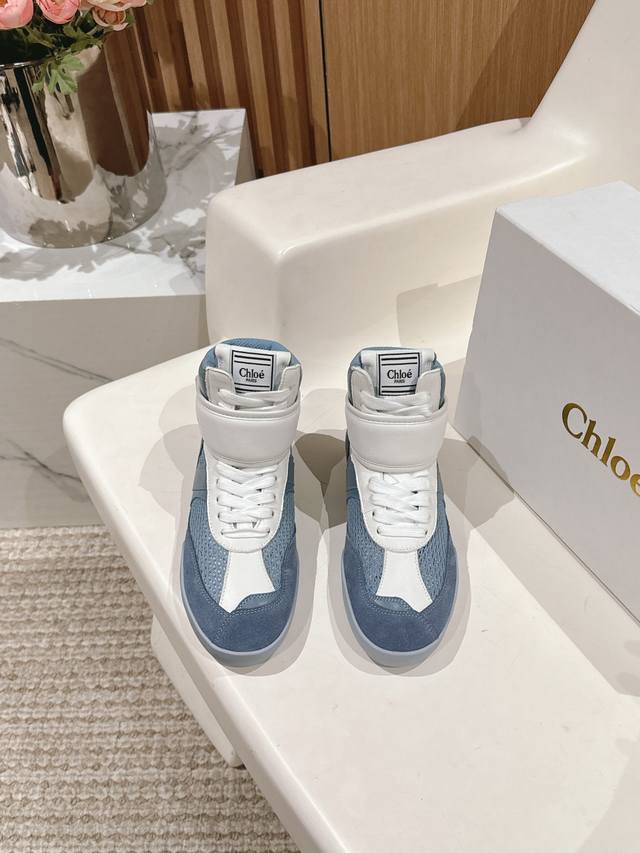 出厂价:网皮 全皮290 Chloe 克洛伊 蔻依 24Ss 秋冬季新款 德训鞋 原版鞋底，全手工穿线，所有的位置刚刚好 ，网红爆款，顶级休闲度假系列 大咖网红