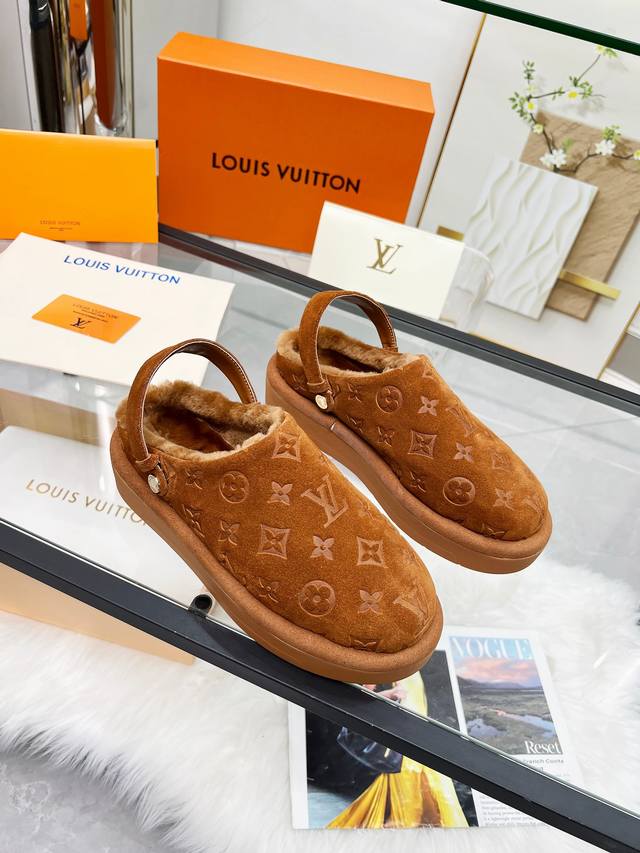 louis Vuitton 路易威登 Lv 新款专柜同步毛毛拖爆发售，鞋面意大利进口绒面牛皮，全羊皮毛一体内里，完全1比1复刻，鞋底：特供原版底，原厂跟单货，高