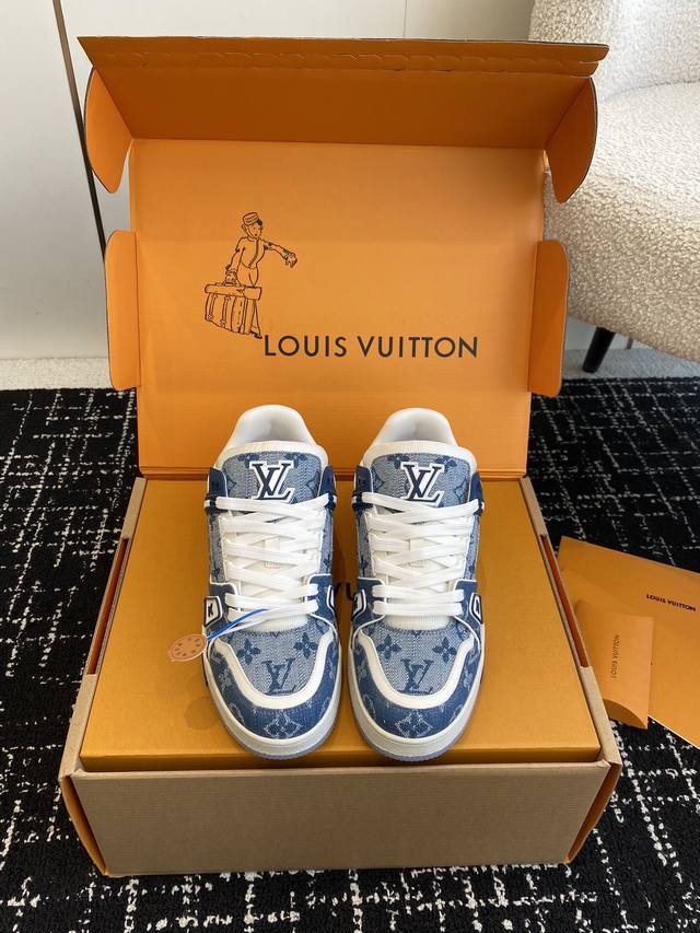 代购级 官网同步盒包装 Louis Vuitton 24Ss 驴家的爆款！Trainer板鞋，每个人都必须入的款，绝不后悔！ 超级百搭高级！什么衣服都好搭。最主