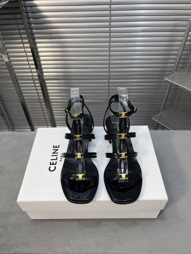 Celine 思琳早春新款凯旋门罗马凉鞋 单鞋 鞋面：牛皮 内里 垫脚：原版羊皮 大底：原版进口真皮大底 跟高：4.5Cm 码数：35-39 40 41定制