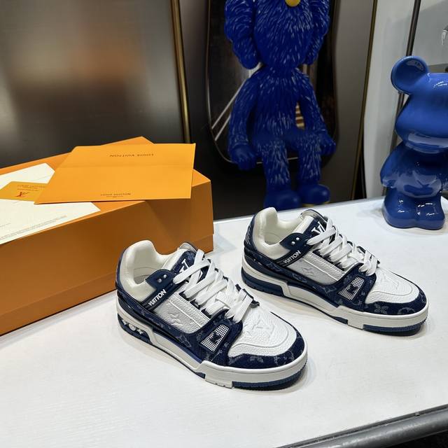 橙子出厂价Louis Vuitton 路易威登 Lv Trainer 情侣款 运动鞋板鞋从复古篮球鞋汲取灵感，打造备受青睐的 Lv Trainer 运动鞋 此款