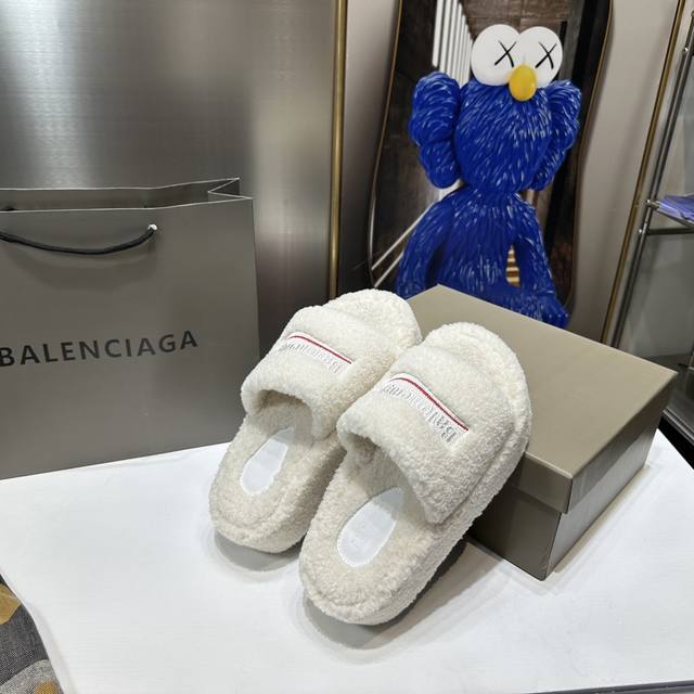 橙子出厂价Balenciaga 巴黎世家 秋冬新款厚底毛毛拖鞋底厚：4Cm码数：35-40