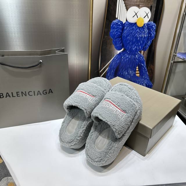 橙子出厂价Balenciaga 巴黎世家 秋冬新款厚底毛毛拖鞋底厚：4Cm码数：35-40