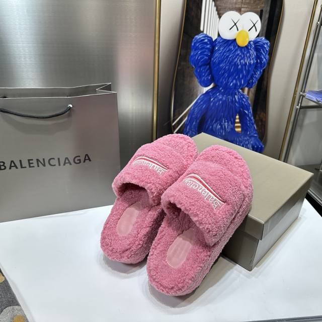 橙子出厂价Balenciaga 巴黎世家 秋冬新款厚底毛毛拖鞋底厚：4Cm码数：35-40