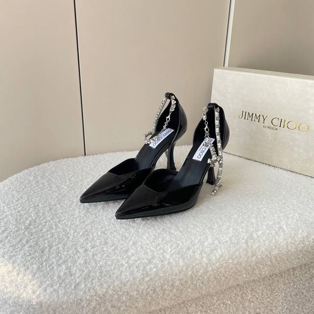 橙子出厂价Jimmy Choo 周仰杰 Jc新款 水钻链条尖头中空高跟鞋单鞋凉鞋做最强大的搭配，仙境般的存在.性感又强势的姿态让客户都非常满意2024、An E