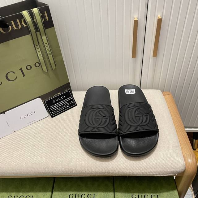 橙子出厂价Gucci 古驰 夏季新款 情侣款平底拖鞋 休闲沙滩一字拖码数：35-45