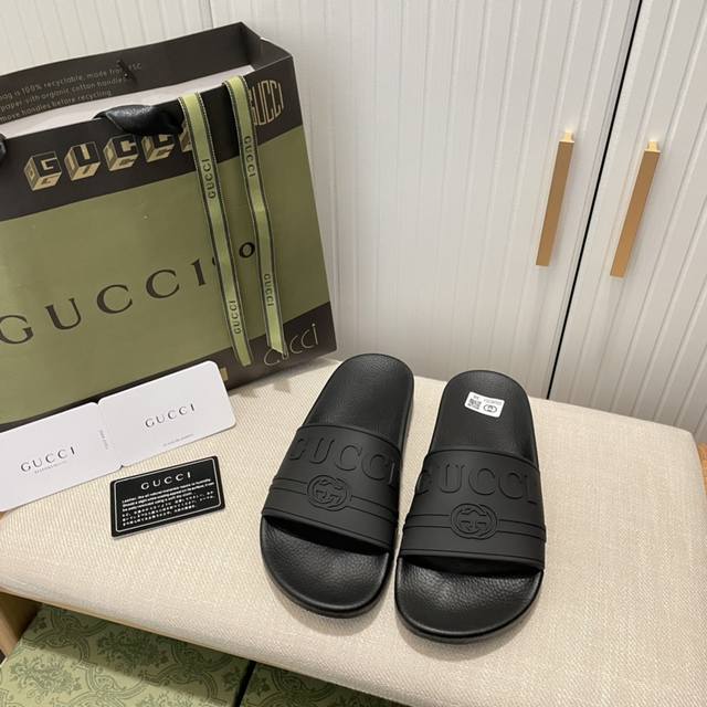 橙子出厂价Gucci 古驰 夏季新款 情侣款平底拖鞋 休闲沙滩一字拖码数：35-45