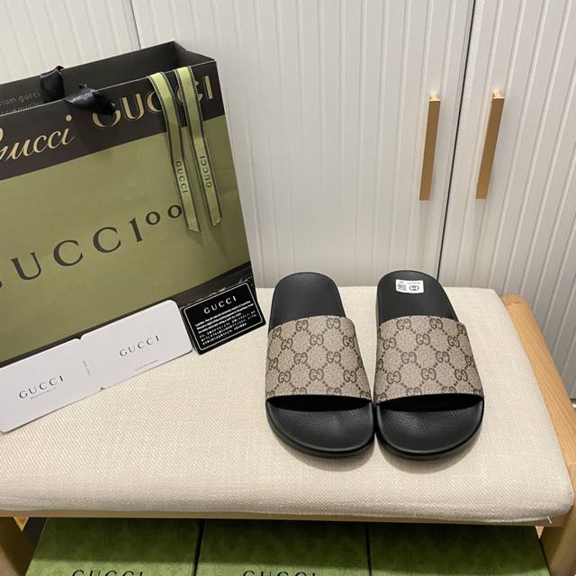 橙子出厂价Gucci 古驰 夏季新款 情侣款平底拖鞋 休闲沙滩一字拖码数：35-45