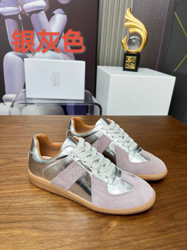 冲量价: 男+10女款35-39男款40-45，Maisonmargiela Mm6德训休闲板鞋，鬼才设计师品牌，一个轻奢品牌大家认识这个品牌也都是因为分趾脚吧